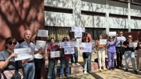 Padres de colegios preuniversitarios van por un amparo federal por la falta de clases
