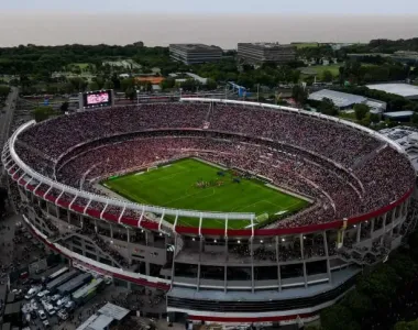 River tantea un amistoso con Barcelona en el Monumental