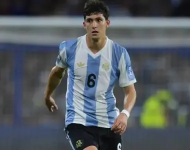 Scaloni pierde a Balerdi y apura la búsqueda de un recambio