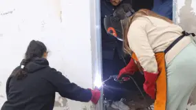 En Chimbas, más de 20 sanjuaninas se metieron de lleno en la soldadura y la herrería
